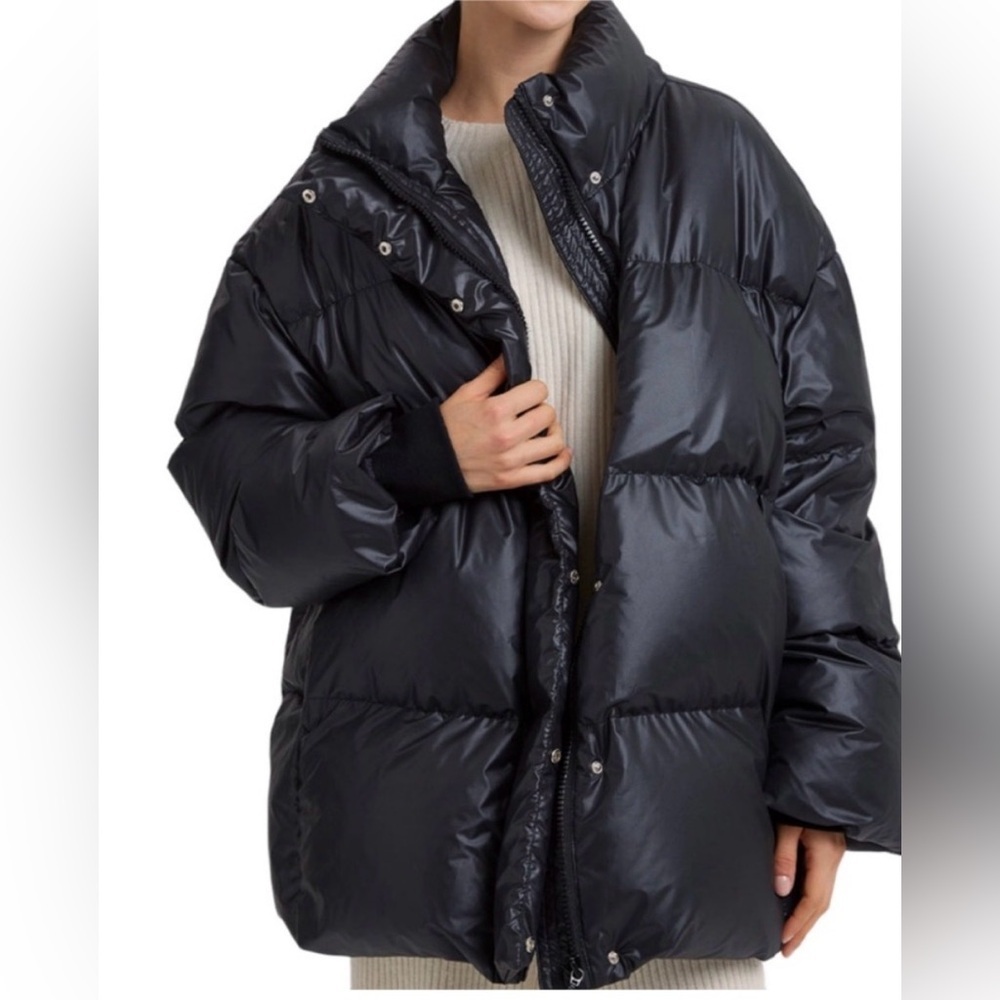 Nap sz XL Women's Black Puffer Jacket Duck Down fill great pre owned condition